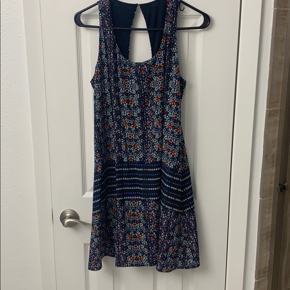 Collective Concepts Floral shift dress